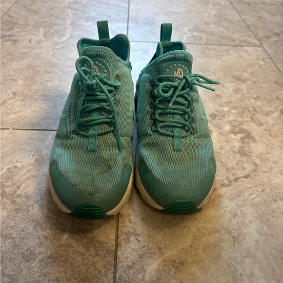 Nike Teal Athletic Shoes - Picture 2 of 6